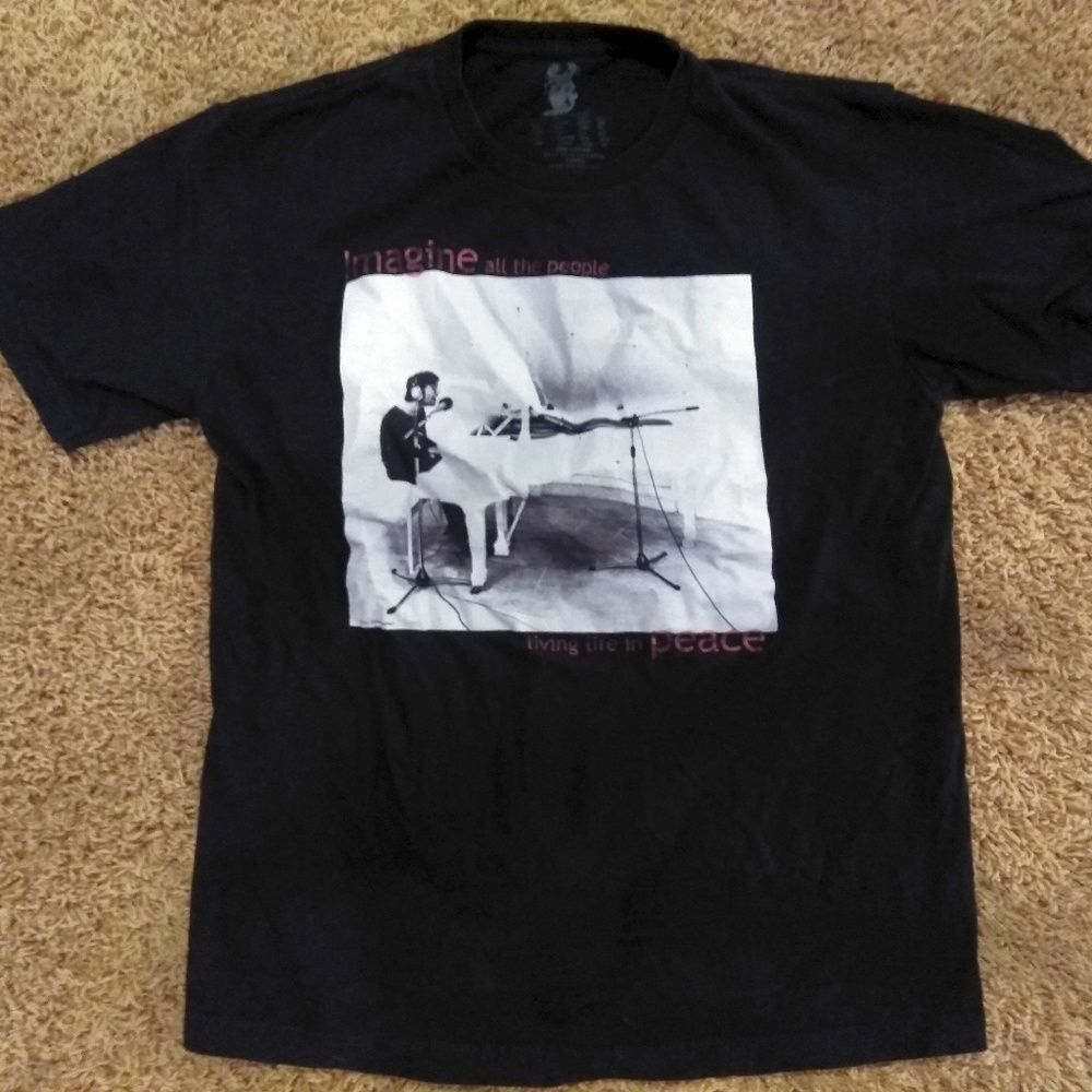 John Lennon Imagine Tee shirt - Size M
